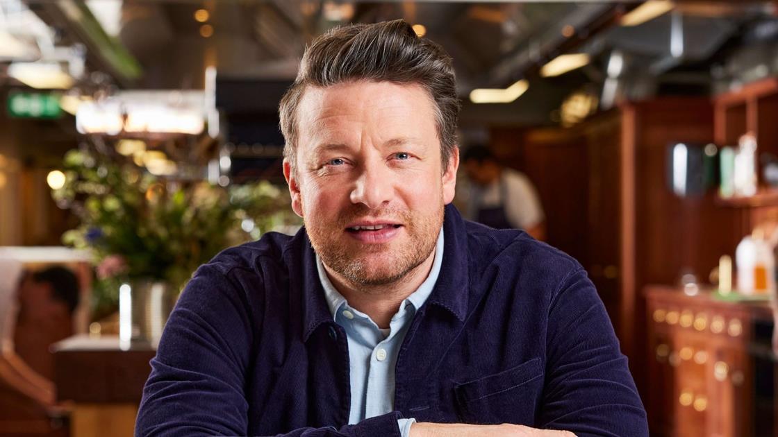 Jamie Oliver condemns ministers for ‘battering’ businesses | Weekend ...
