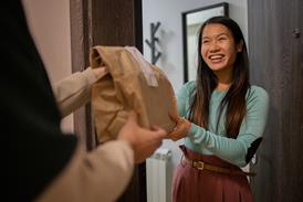 delivery_food_GettyImages-1447131862