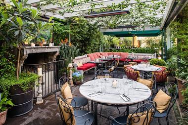 The-Ivy-Chelsea-Garden-Summer-Garden