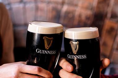 Guinness 5937398_01_Guin_cheers-3_IG (1)
