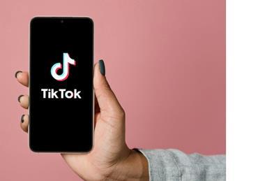 tiktok social media iphone app