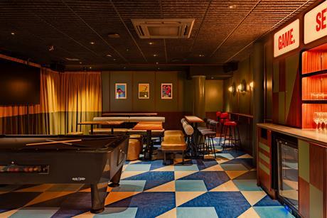 KERB Sports Bar- HR-19