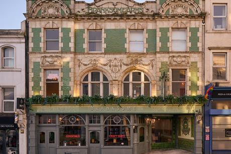Bournemouth Pub 1700