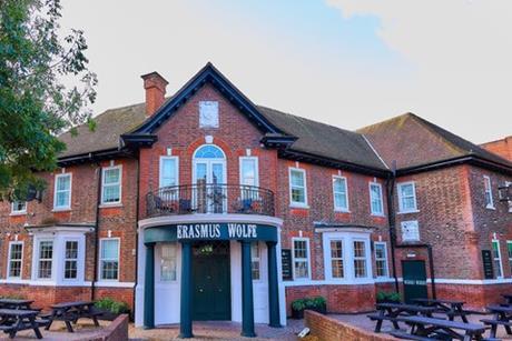 Amber Taverns Erasmus Wolfe pub, Gosport Occt 2025