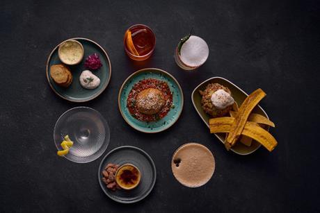 THE-BACK-ROOM-COCKTAIL-EXPERIENCE-FOOD-&-BEVERAGE---Hard-Rock-Cafe,